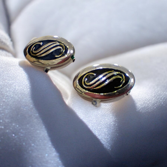 Elegant Black and Gold Oval Cufflinks